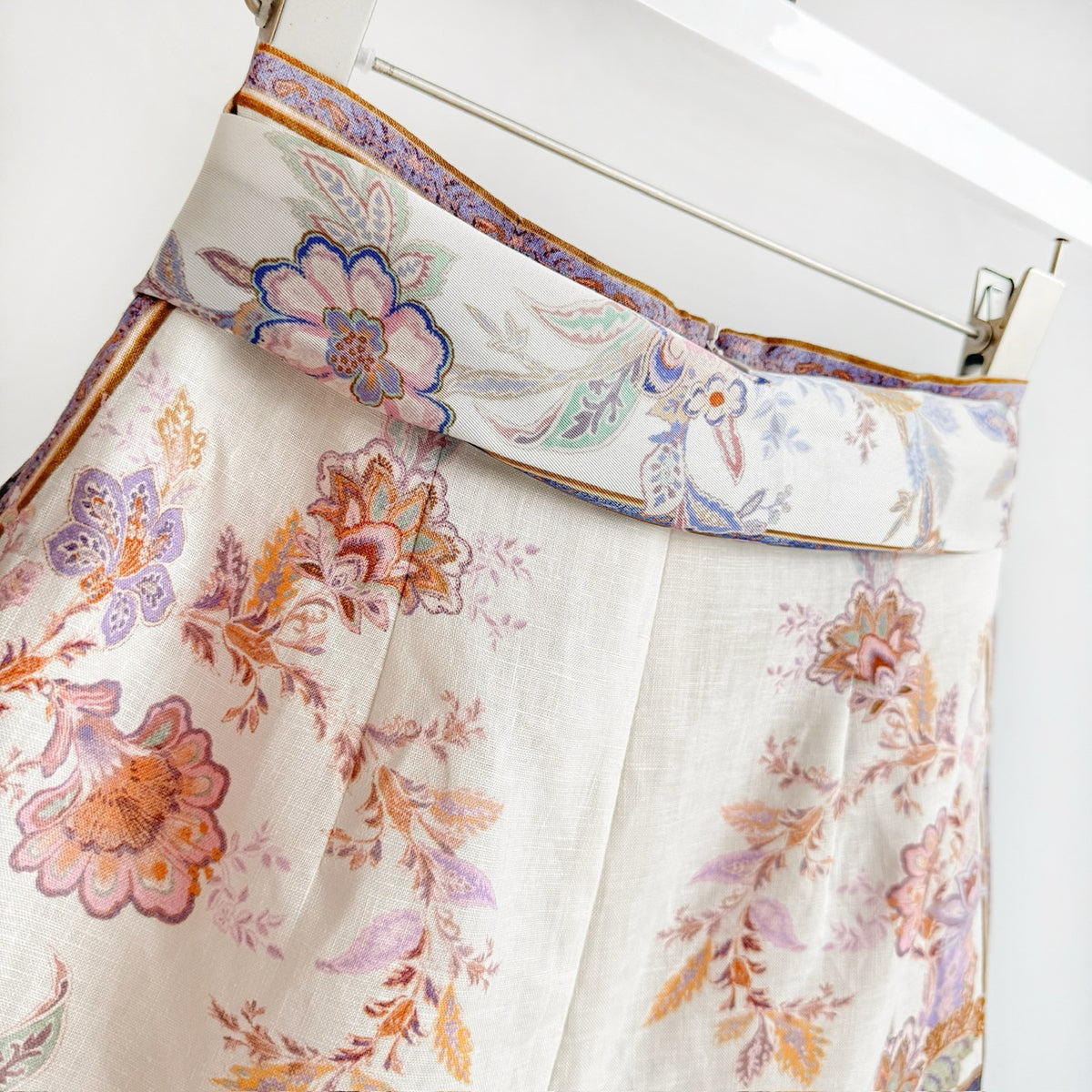 Cream Vintage Scarf Print Bow-Tie High-Waisted A-line Shorts