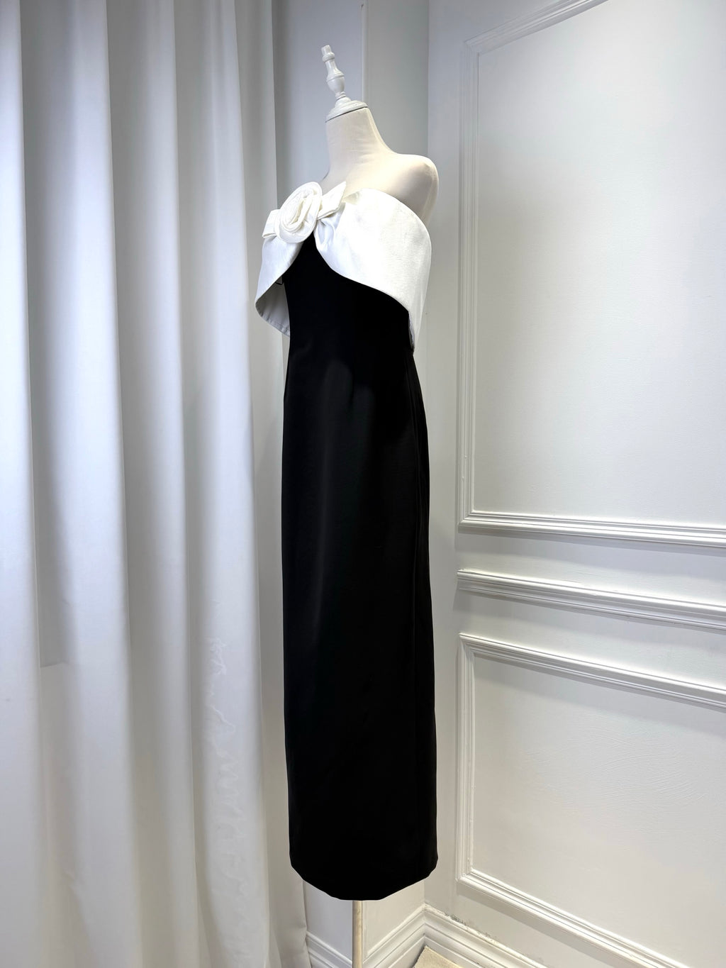 black strapless maxi dress