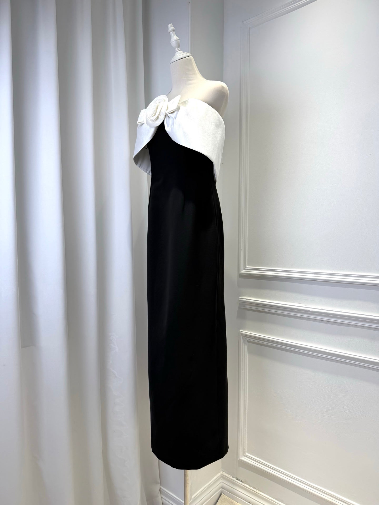 black strapless maxi dress