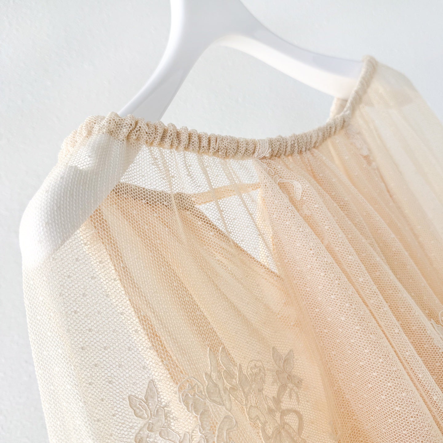 The Hypnotic Tiered Lace Blouse in Cream