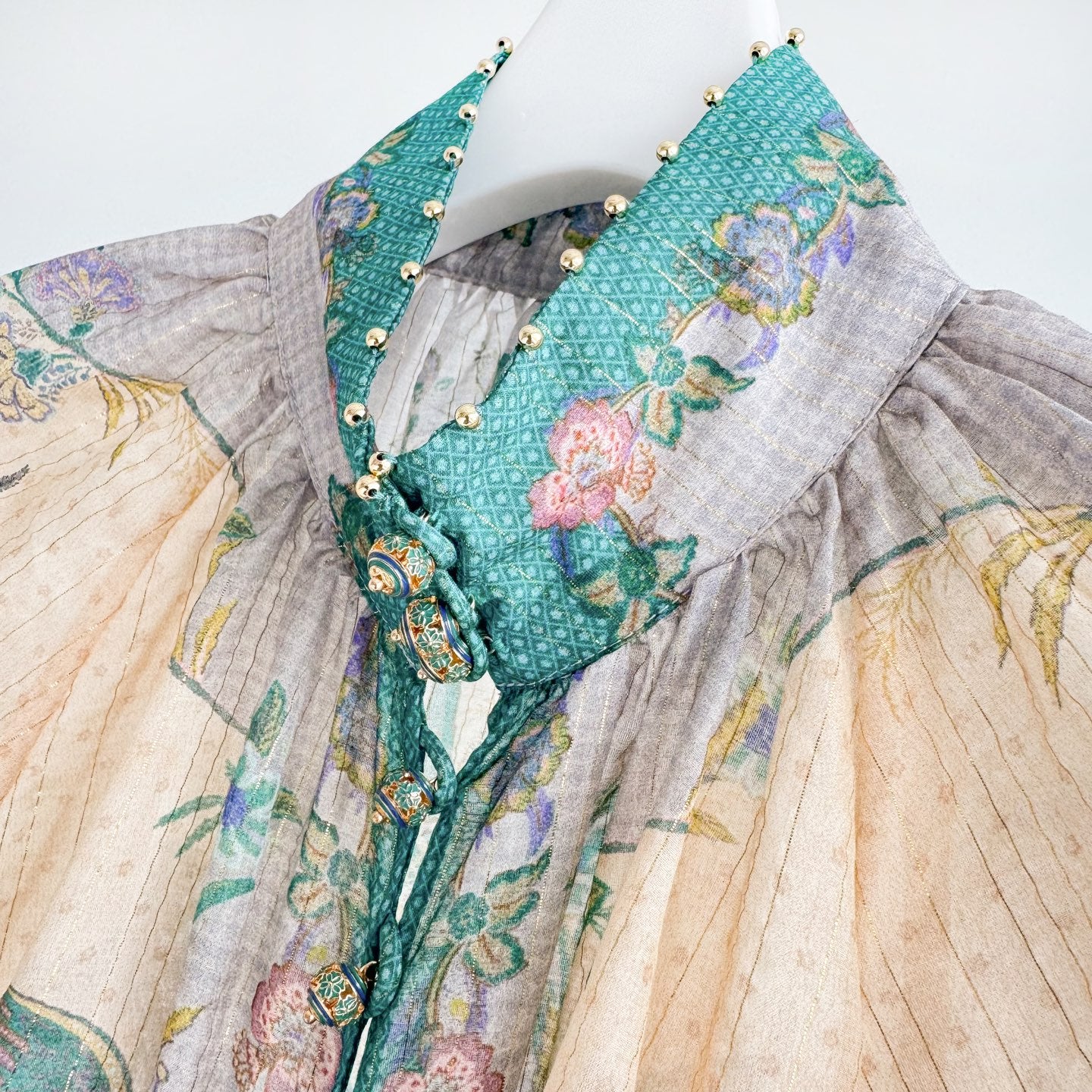 The Indra Billow Blouse Short in Cream Scarf Floral Two piece Set