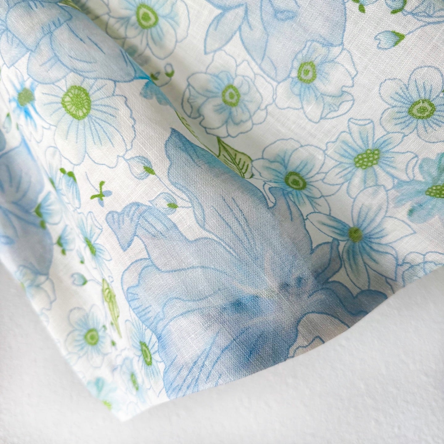 Light Blue Floral Stand Collar Lantern Sleeve Two-Piece Set